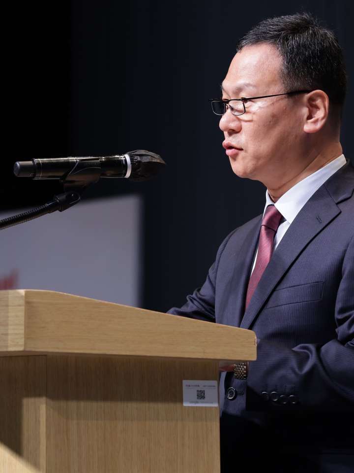 The Vice Mayor of Incheon, Republic of Korea, Mr Deok-soo Park 